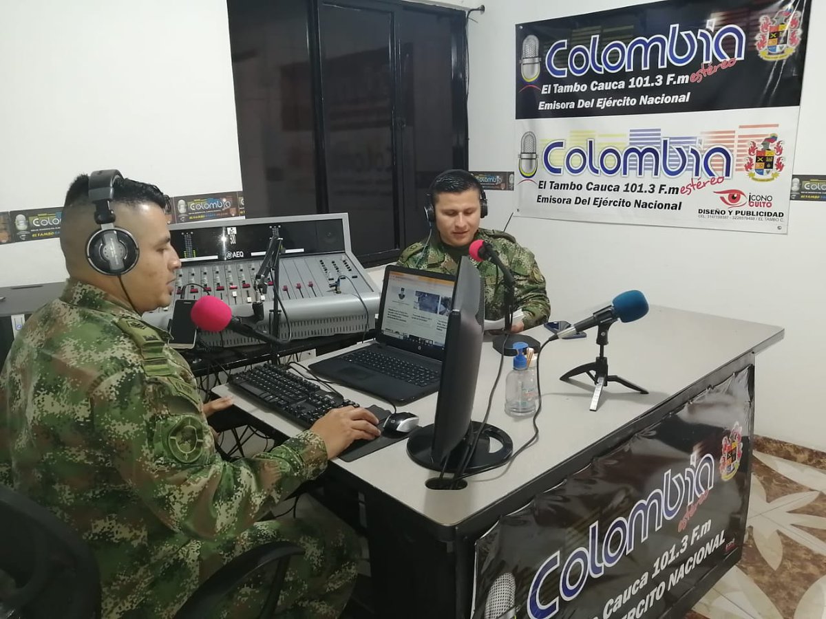 emisoraejercito's tweet photo. El cabo segundo Daniel Colmenares del #BADRA11, indica que los jóvenes mayores de 18 años que resuelvan su situación militar obtendrán:
✅Bonificación del 30 % del salario mínimo durante su servicio.
✅Libreta militar de primera clase.
✅Formar parte en las escuelas de formación. https://t.co/PgDW9qqPfL