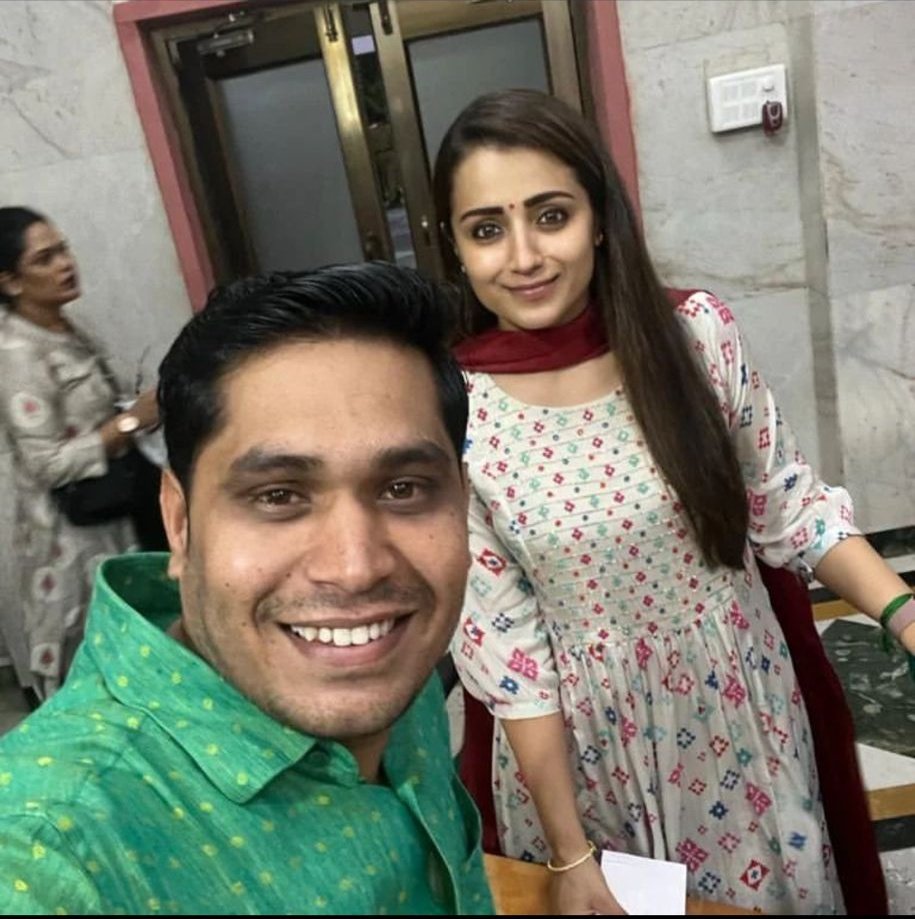 FXfDzP9WAAIH7-A?format=jpg&name=medium