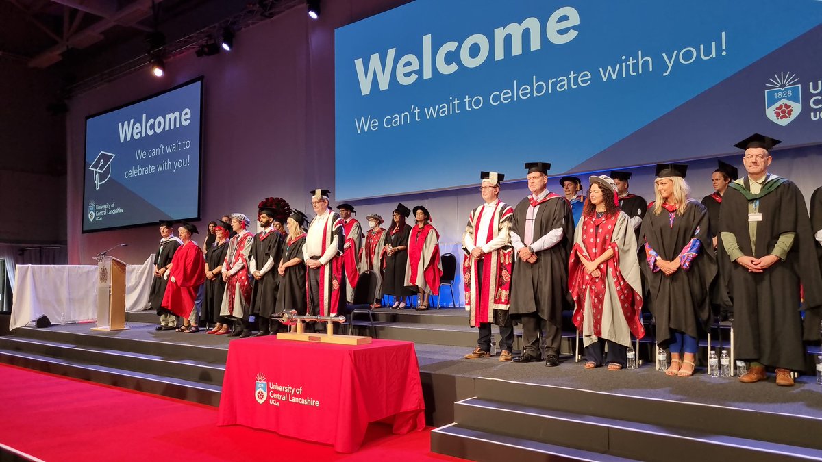 Ooh a proud day 2day.. the 1st ever TAPPs (trainee Assoc. Psychol. Pract.) graduated from @UCLan .. I pushed 4 prevention on the initial steering group, then supported 25 of 50 to go into primary care! Congrats 2 u all. And great for <a href="/HealthierLSC/">LSC Integrated Care Partnership</a>. @MirandaBudd <a href="/MikeBur92486117/">Mike Burgess</a>