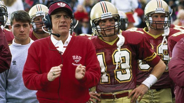 MicheleTossani's tweet photo. Tornando un attimo sulla scomparsa di #JamesCaan, forse non molti ricordano fra le sue grandi interpretazioni anche quella nel più bel film di #football mai girato: #TheProgram...#Rip coach #SamWinters 🙏🏻 🏈 https://t.co/2vjQLSJFH0