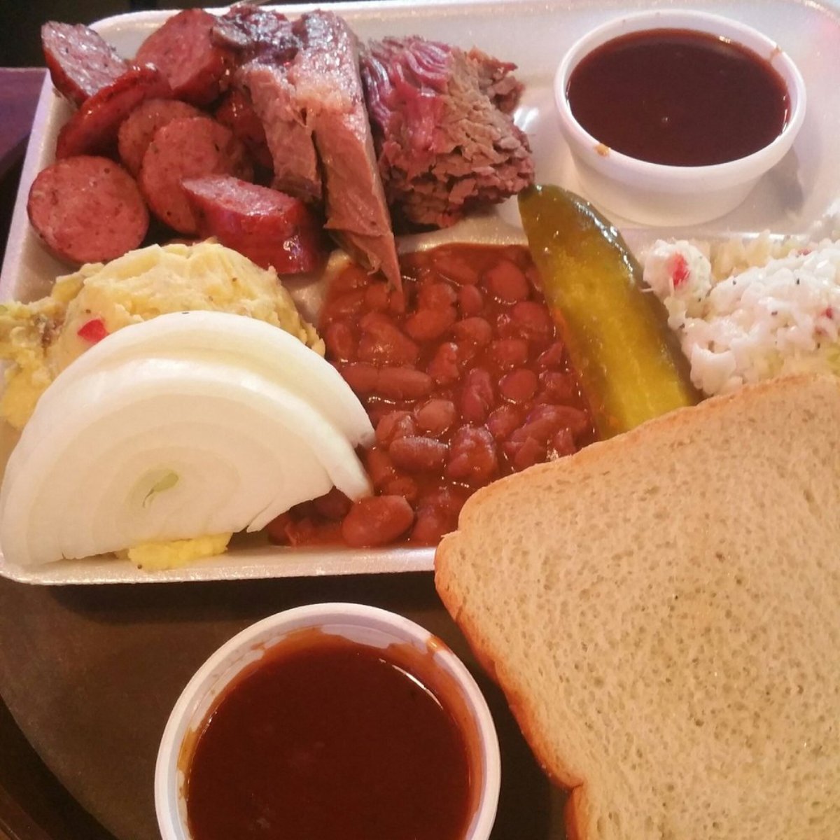 RailheadBBQ's tweet photo. Once you get a taste of our authentic flavors, you won't be able to stay away. Come try what you're going to be craving for the foreseeable future today! #Railhead https://t.co/R80MfZbMqd