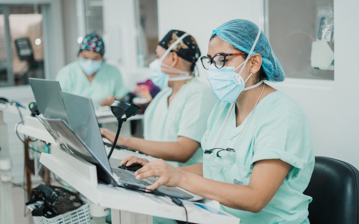 kesedice's tweet photo. El complejo médico de la #FCV, integrado por el #HIC en #Piedecuesta y el Instituto #Cardiovascular en #Floridablanca, es el primero del país en lograr la certificación #EMRAM7, el mayor estándar del mundo en salud digital.
Detalles en: https://t.co/bgM21gNdLL
#KéSeDice #Noticias https://t.co/tSFOfYcKsE