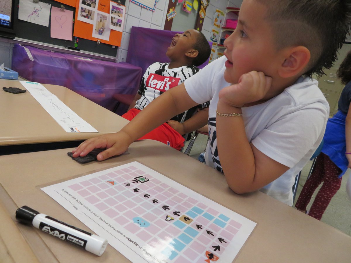 Nyack_Schools's tweet image. #SummerLearning phrase of the day: Programming Algorithm - a procedure or formula used for solving a problem. Ss team up to write a sequence that helps the “Ruby” find her friends w/this fun #offlinecoding activity. #SummerLearningWeek @NYSEDNews @hellorubyworld @CintronLizzette