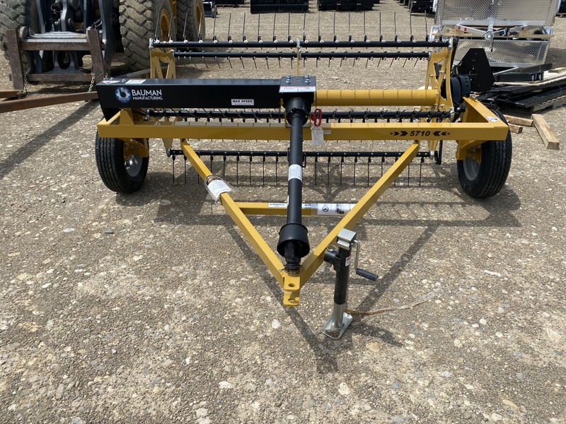IronInventory's tweet photo. Bauman Manufacturing 5710 Hay fluffer tedder. Pto driven with a 7 foot windrow. Brand new in stock.  Contact sales for more information.  519-922-2108 https://t.co/osgre6PxZ0