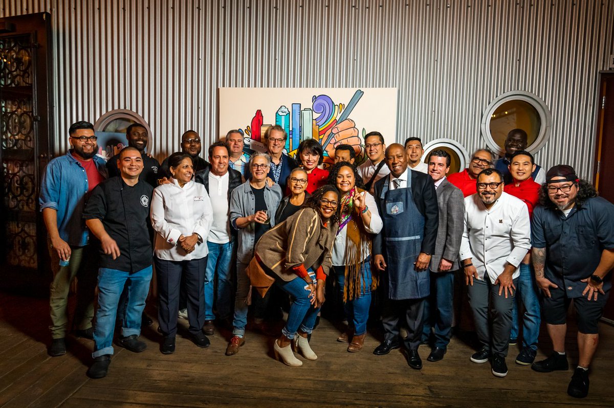 VisitHouston's tweet photo. Congrats to @bravotopchef for earning several #Emmy nominations, including Outstanding Competition Program! 🍽🔥 This season the series authentically showcased Houston's diversity, culture, &amp; most of all, INCREDIBLE culinary scene😆🤘🙌 #TopChefHouston https://t.co/D6GVO4J9nR