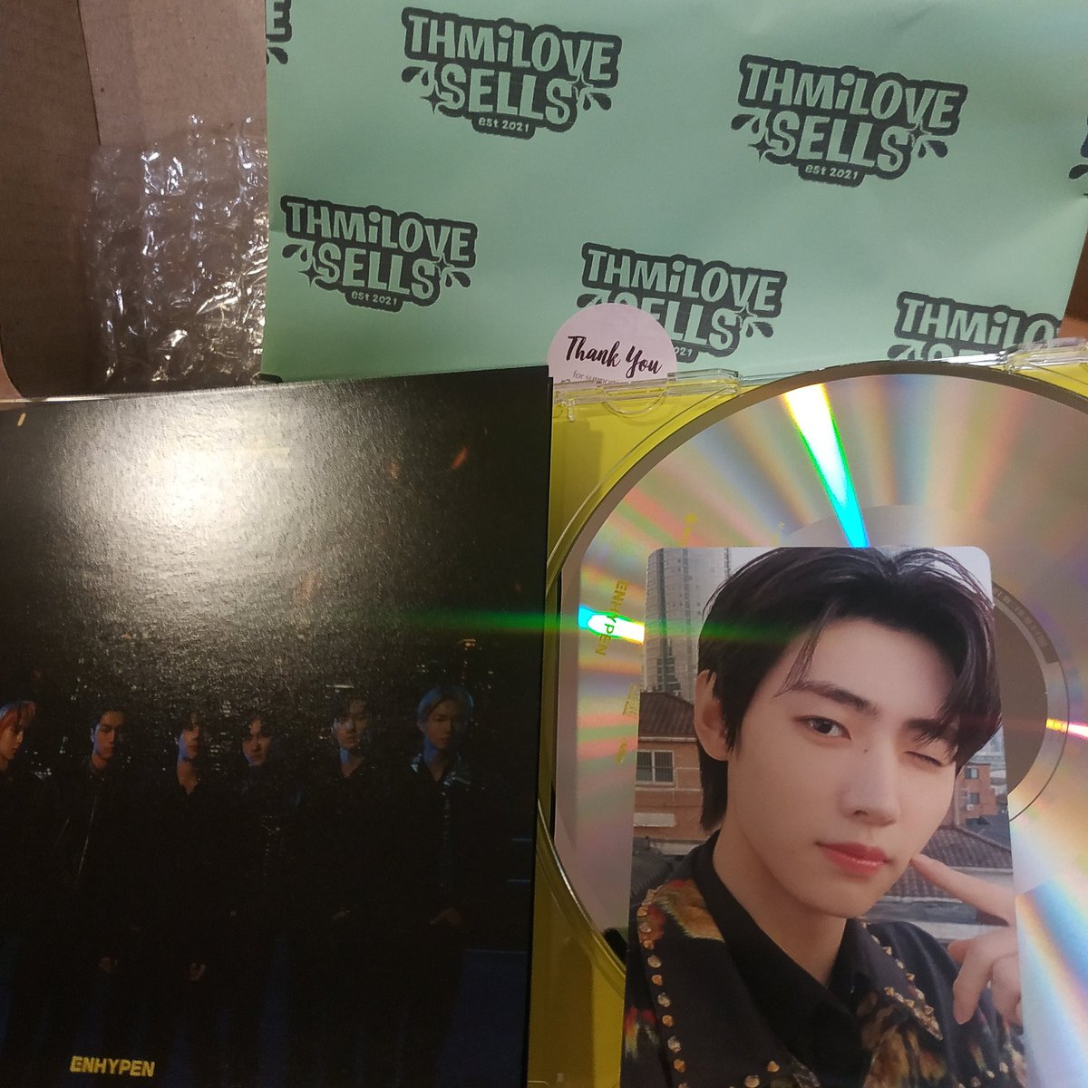 TaekenbyDdeonu's tweet photo. thank you ๐ @taehyungmilove_ & @lehceirscart
Did pasalo slot <33 Kind sellers and very secure packaging. To more transactions to come!
#thmilovesells_feedbacks #ddeonuingback2u https://t.co/URtCCgz8qM