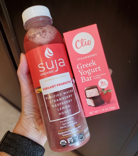 42kCookie's tweet photo. Clio here, Clio there, Clio where? I'm on a #ClioSnacks Scavenger Hunt with a chance to win FREE Clio bars 🤩 Join me in #ClioCravingsClub - your one-stop spot for all things Clio 😋 #LoveWhatYouCrave #ad https://t.co/Go96nTBoCl https://t.co/I4uPwF0GZA