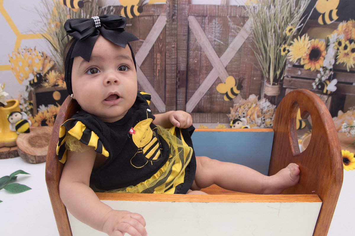 suzy_leite's tweet photo. Minha abelhinha 🥰🐝 https://t.co/pJrrHDj6QZ