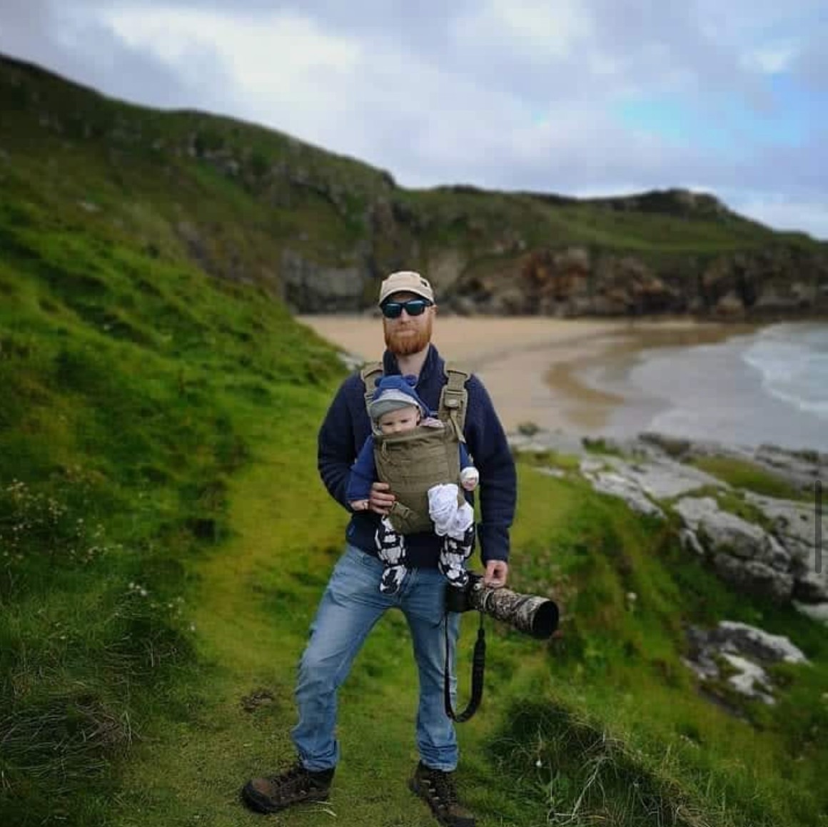 "The accessory every wildlife cameraman needs."-Justin
.
📸 <a href="/JustinGJudge/">Dr Justin Judge</a> 
.
#missioncritical #missioncriticalgear #babycarrier #dadlife #bonding #adventure #allinthedetails #dadgoals #dadsofinstagram #activedad #babywearing #dadlifeisthebestlife #babyexplorer #natgeowild