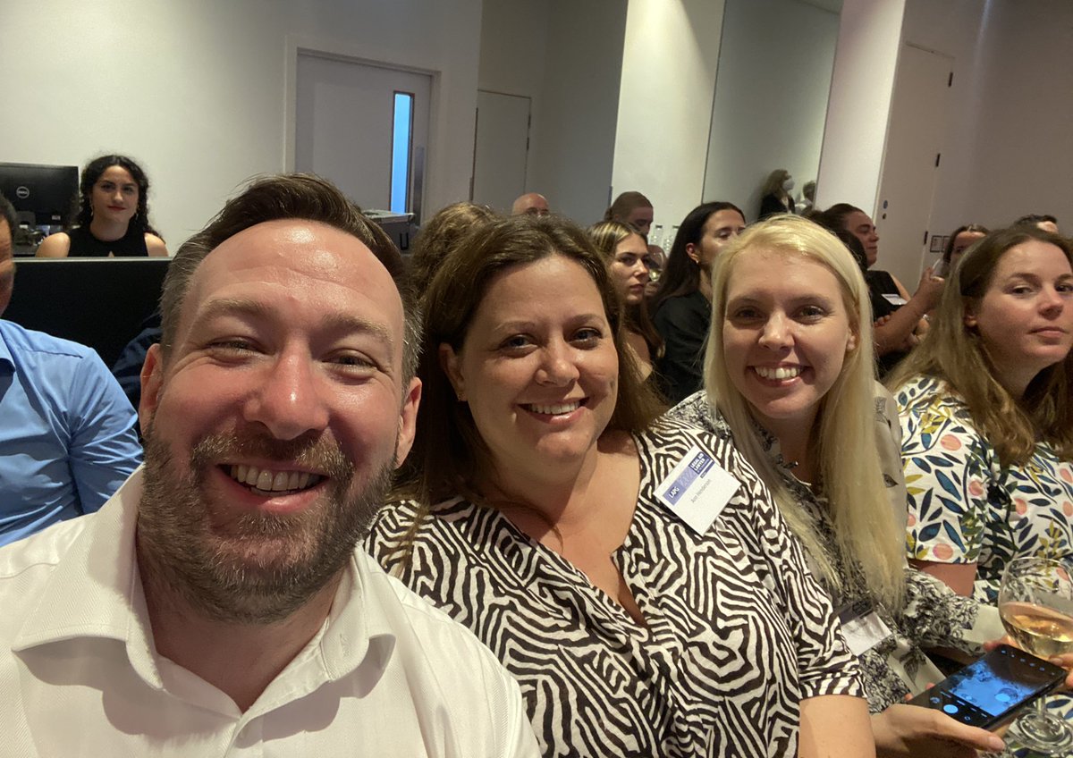 After a week of Covid, recovered enough to make it to #LALY22. Thank you <a href="/AnnHenderson/">Ann Henderson</a> &amp; <a href="/BidwellBec/">Rebecca Bidwell</a> for saving me a seat! (A welcome photobomb from @Anna_Neira1403)