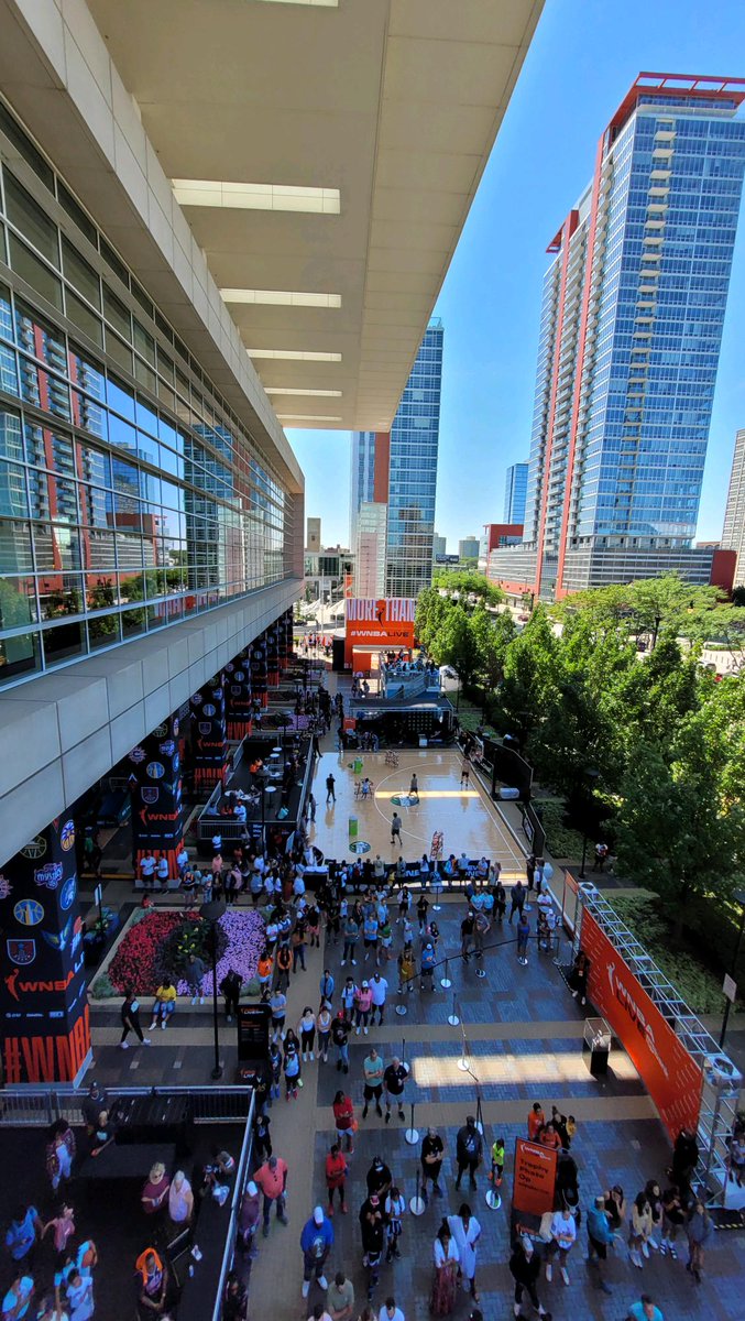 BaAMProductions's tweet photo. This weekend WNBA All-Stars and fans converged at #WNBALIVE for a star-studded outdoor experience 🤩 Congrats to all those working their magic behind the scenes incl #Emerald, #NumberProject, and @FreemanCo! https://t.co/GMtnt8XVPo