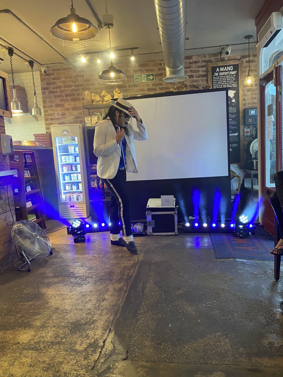 Celebrating a successful year with the @Orpington1st BID team. Supporting the local #highstreet with a MJ tribute <a href="/DavidBoakesMJ/">David Boakes</a> and dinner at <a href="/AManoKitchen/">A Mano Coffee Bar & Kitchen</a> <a href="/VandTFunerals/">Valentine & Turner</a> <a href="/kentonhomes/">Kenton Homes</a> @WalnutsShopping  #Orpington #Local