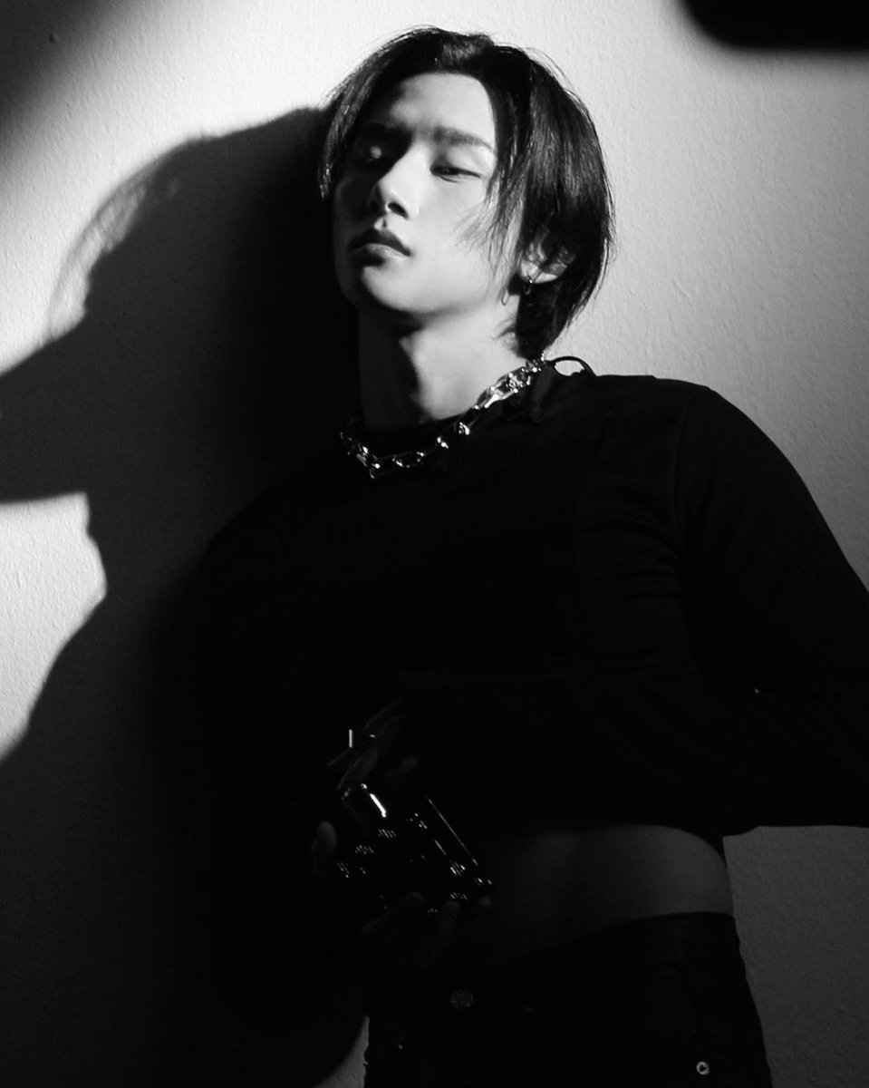 vicky_schw's tweet photo. 🖤 Wanna be someone's someone
Someone we can't live without 🖤

#Changkyun #IM #ImChangKyun  #MONSTAX #monbebeselcaday #MonbebeSelcaDay #MBBSelcaDay #MBBSD https://t.co/gZTWoDcstk