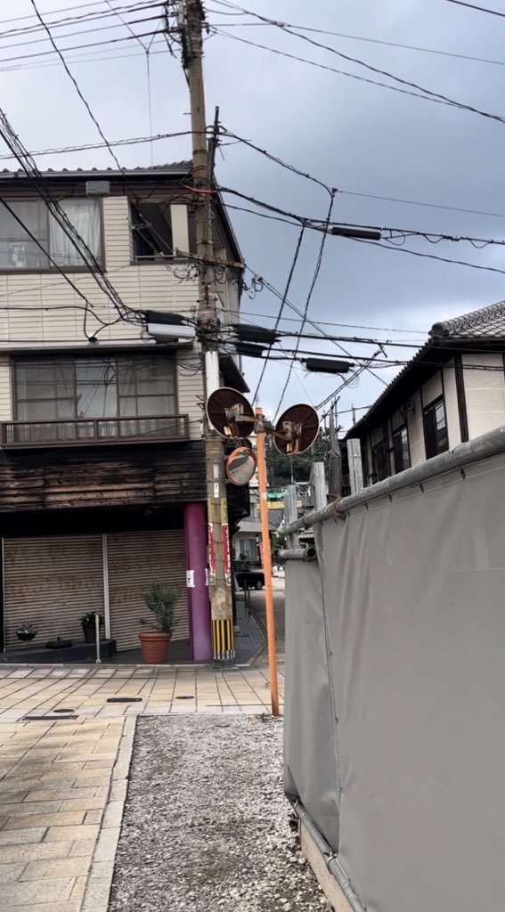 2323ttoommoo's tweet photo. 今日パチンコで9千円負けた https://t.co/HHSIgWrjup