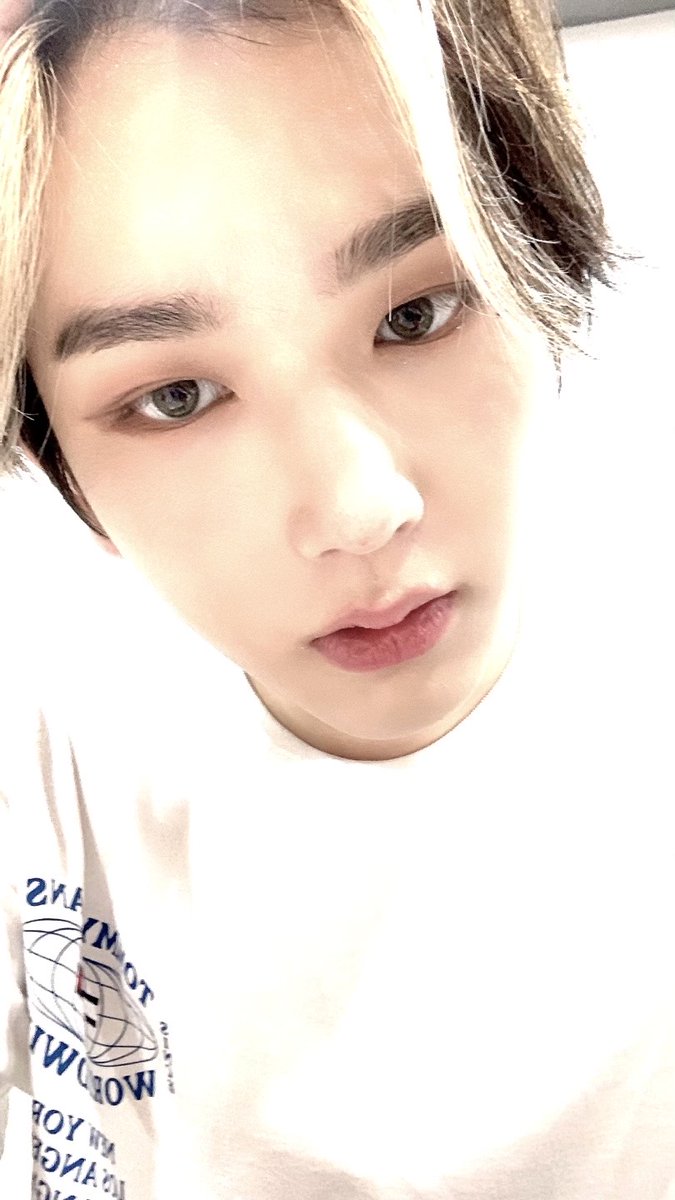 Baekseung_FR's tweet photo. 12.07.22 || FNS Update 

400 ❤️

#BAEKSEUNG #백승
 #EPEX #이펙스 https://t.co/bcBkd8ANrJ