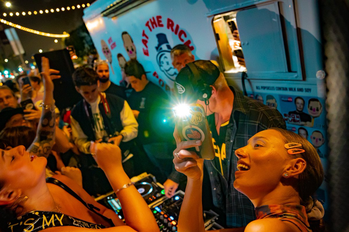 Top Gay Newz tweet media