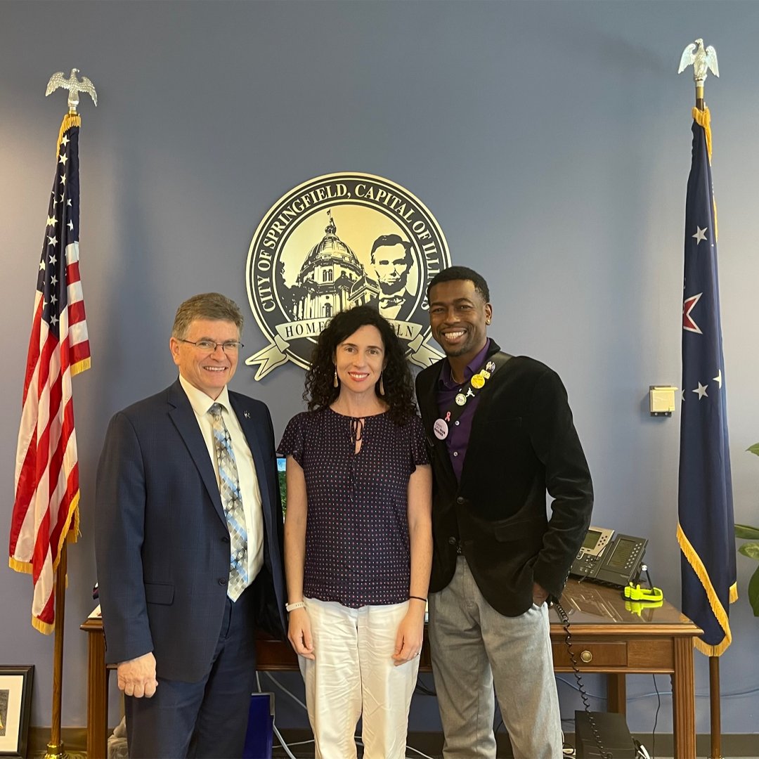 LevittFdn's tweet photo. #FromtheField Levitt Foundation Deputy Director Vanessa Silberman braved another torrential thunderstorm during her site visit to the Illinois State Capital and Land of Lincoln to meet the terrific folks behind the @LevittAMPSPI! https://t.co/4fUSMIBY79