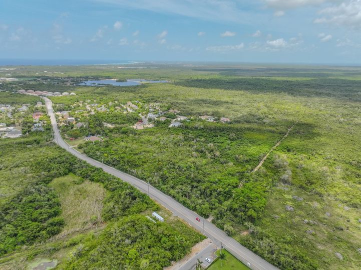cayCompass's tweet photo. Stunning drone footage, recorded for the Cayman Compass, shows the path that the extended East-West Arterial Highway will cut through this previously untouched landscape.

https://t.co/mDCUErqDJ5 

#caymancompass #caymanislands #cayman #caribbean https://t.co/uBW6MxlTLB