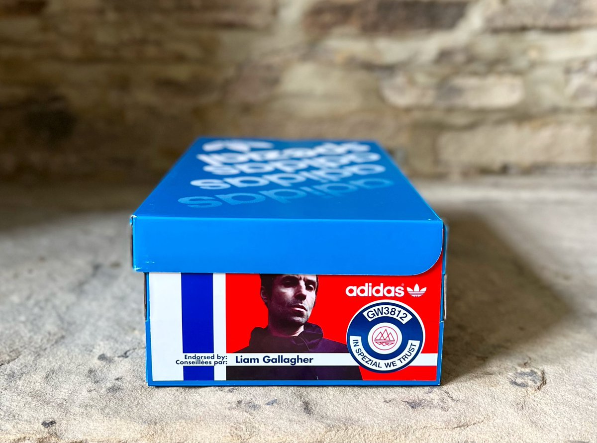 RT if you want to see what’s inside 👀

#adidas #LiamGallagher