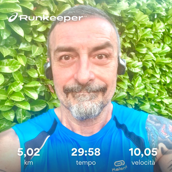 RobertoCominar1's tweet photo. Antó , fa caldo ! 😂😂😂 Vabbè 5 km appena sotto i 30 min . Complimenti ai #runners che mi hanno superato !🏃‍♂️🏃‍♂️🏃‍♂️ Bravi! #corsa #run #running #runner #milano #luglio2022 #facaldo🌞 https://t.co/DuoZxvliaw