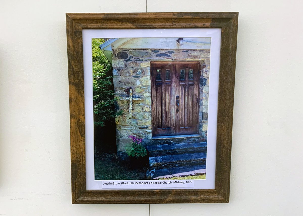 LoudounLibrary's tweet image. A research project at @BalchLibrary led #Leesburg author and photographer Diane Helentjaris on a quest to document nearly 30 historic African-American churches in #Loudoun. These images, currently on display at #RustLibrary, offer a fascinating glimpse at our community's past.