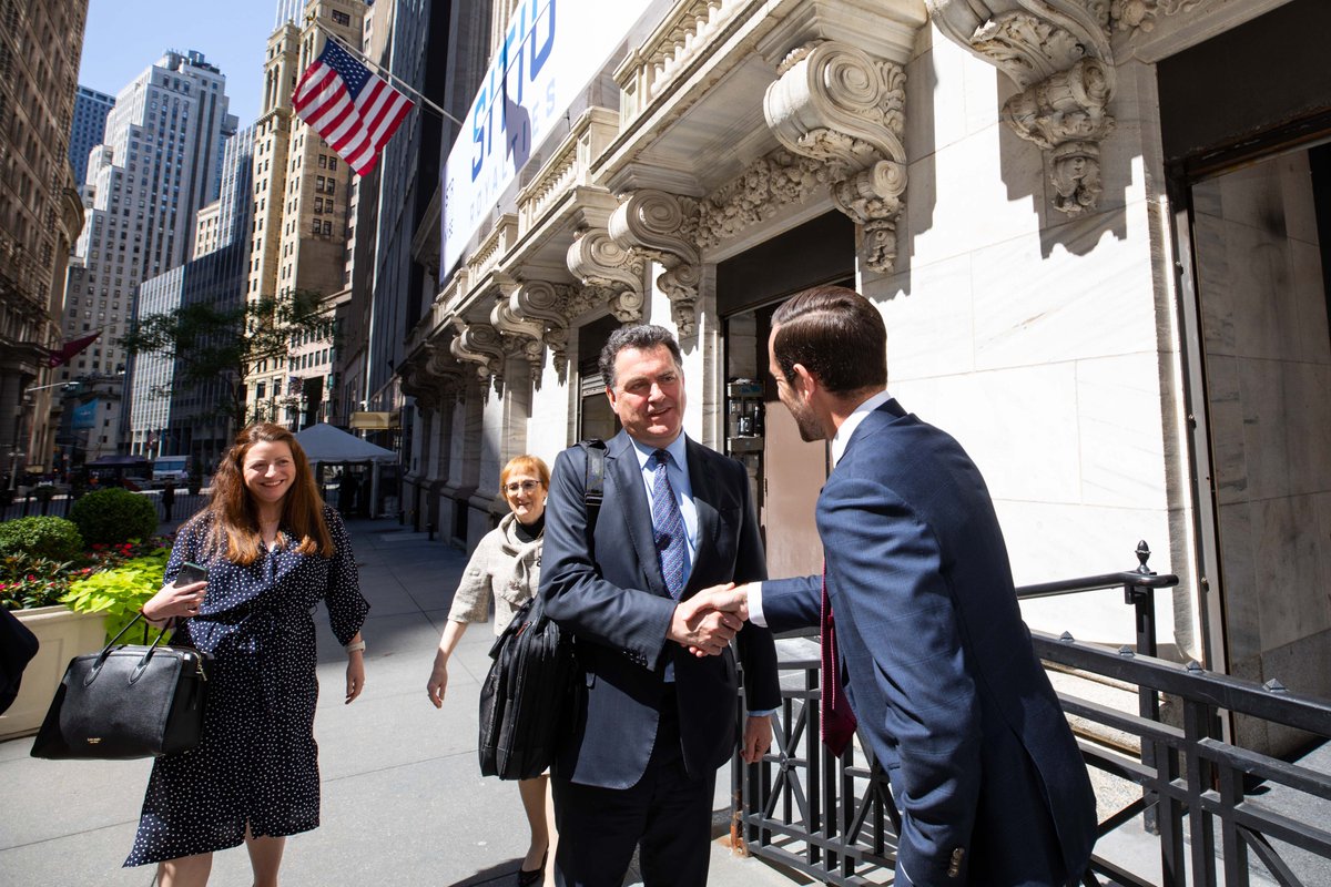 NYSE's tweet photo. The NYSE proudly served as home to the Global Investment Futures Summit, which outlined the UK’s future as a global financial center. 🇬🇧 Yesterday's gathering of UK policy officials and distinguished guests marked the first time this event was held in the US #ICEMakeTheConnection https://t.co/b5aJXfIA8C