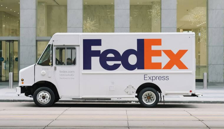 RonWestfallDX's tweet photo. . @FedEx Data Centers, Mainframes Shuttering in 100% #Cloud Move. Insights via @FuturumResearch Senior analyst @TechManTalking. https://t.co/ZiTyYJoCi1 https://t.co/QW8aEguLYR