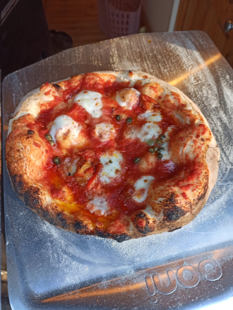 Dark_KnightUK's tweet photo. Tried out a new pizza dough recipe today, it turned out really well. The dough freezes easily so it can be stored for later, it was much easier to work with compared to the #ooni recipe #oonikaru #pizza #stuffingmyface #vexpert https://t.co/7sz9lnxT1E