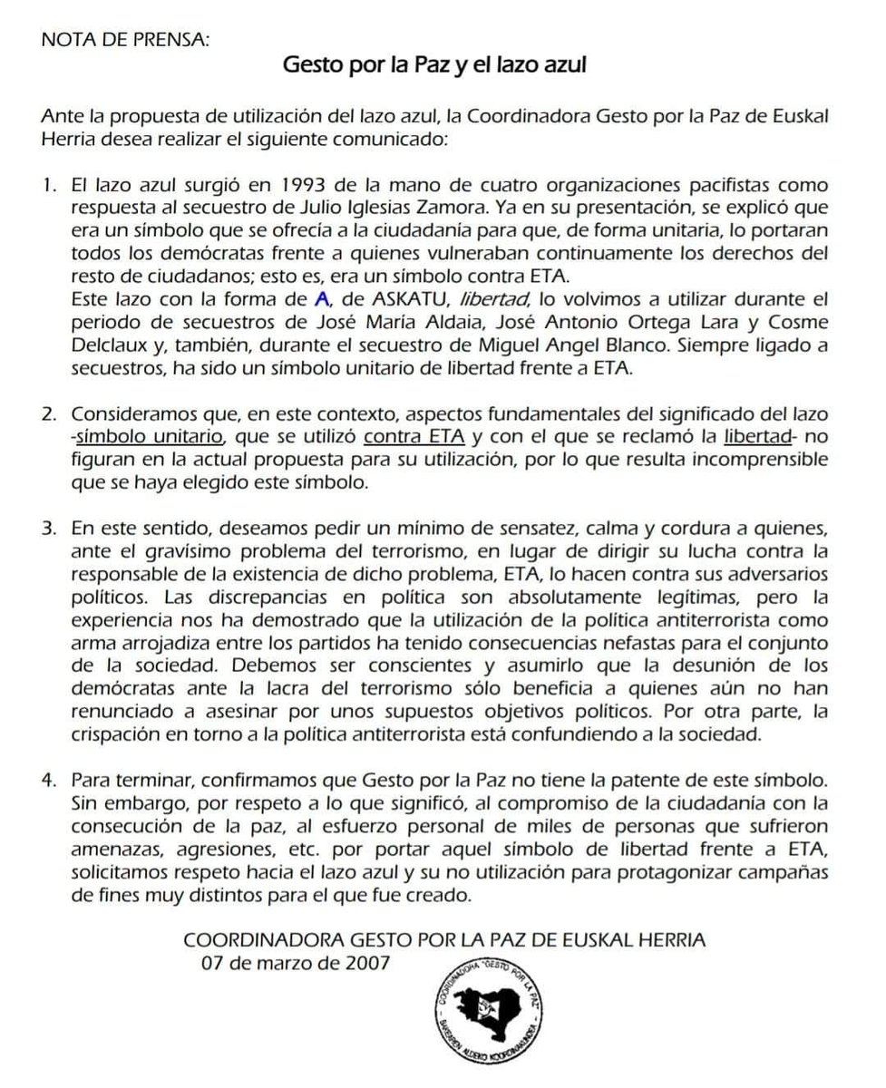 monicapsoe's tweet photo. Que hace el lazo azul en las solapas del PP???ETA ya no existe desde hace años,tanto la añorais?tantos votos os daba?sois ruines rastreros y miserables utilizando muertos y secuestrados https://t.co/HEWbRwkbnp