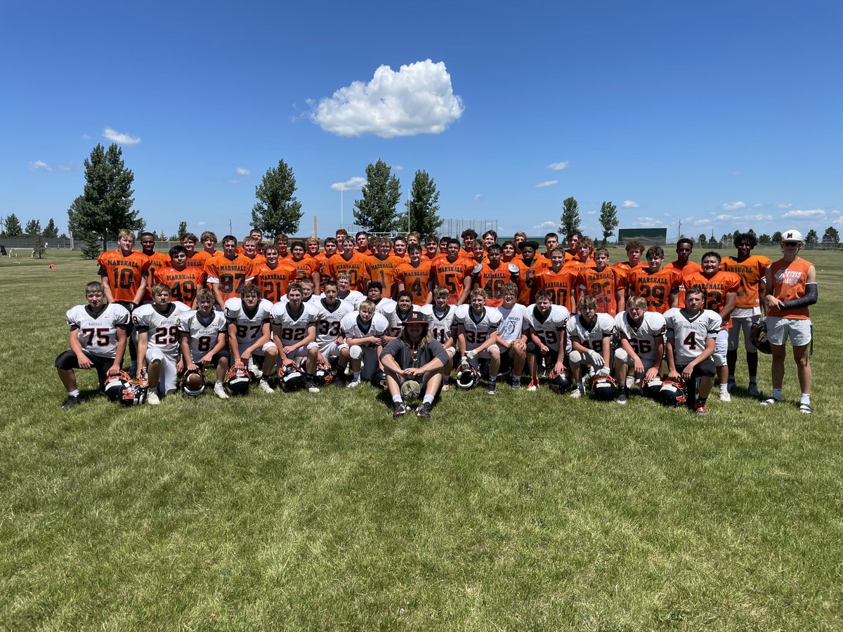 Thank You goes out to former ⁦<a href="/GopherFootball/">Minnesota Football</a>⁩ and current ⁦<a href="/MiamiDolphins/">Miami Dolphins</a>⁩ <a href="/BlaiseAndries/">Blaise Andries</a>⁩ for coming back to Marshall and helping with football. His character and attitude make him a great role model for our young athletes to see! ⁦<a href="/MHSTigerFtball/">Marshall Tiger Football</a>⁩ ⁦