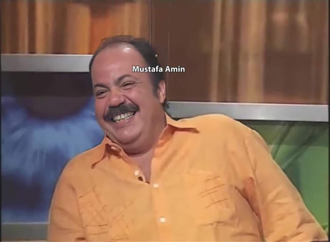 الناس كلها بتبقي زعلانه ومتضايقه وهي بتحكي أحزانها
انا لما بفضفض: