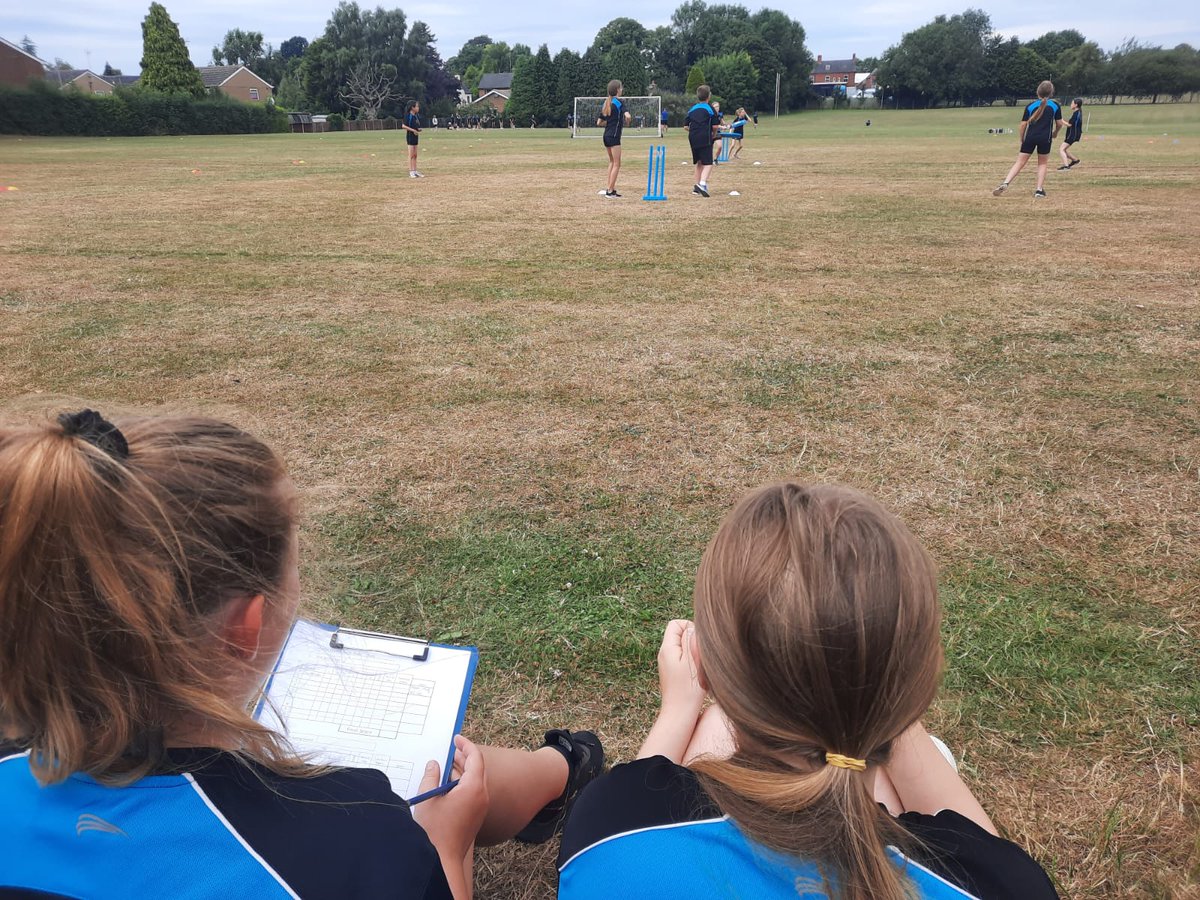 WindsorParkSch's tweet photo. During this half term, with the help of cricket coach Mr Tolley, students have been developing their skills and knowledge of the game, during PE lessons and lunchtime clubs. Today  Y6 showed off the progress they've made and responsibilites of the game. @MSTcoaching1 https://t.co/KTI5moWndB