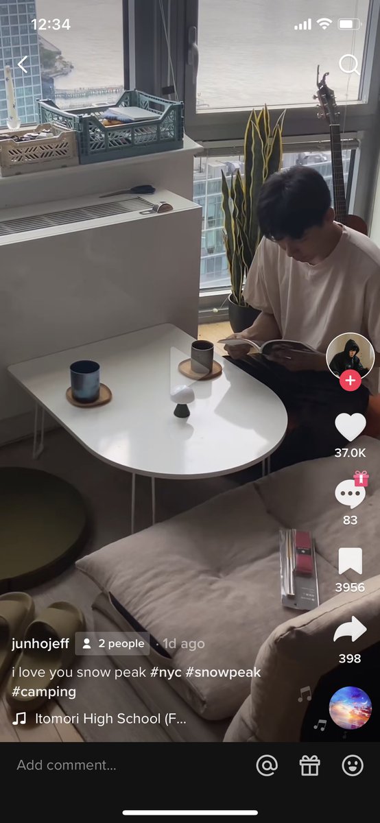 milkshapes's tweet photo. woah nice thanks tiktok #samesetup #kinda #feelingvalid https://t.co/Vz7rvWxtUe