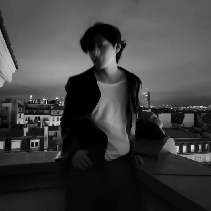 Çünkü bu çılgınca bir aşk ve biz ne istiyorsan onu yaparız.

Nereye istiyorsan oraya gideriz.