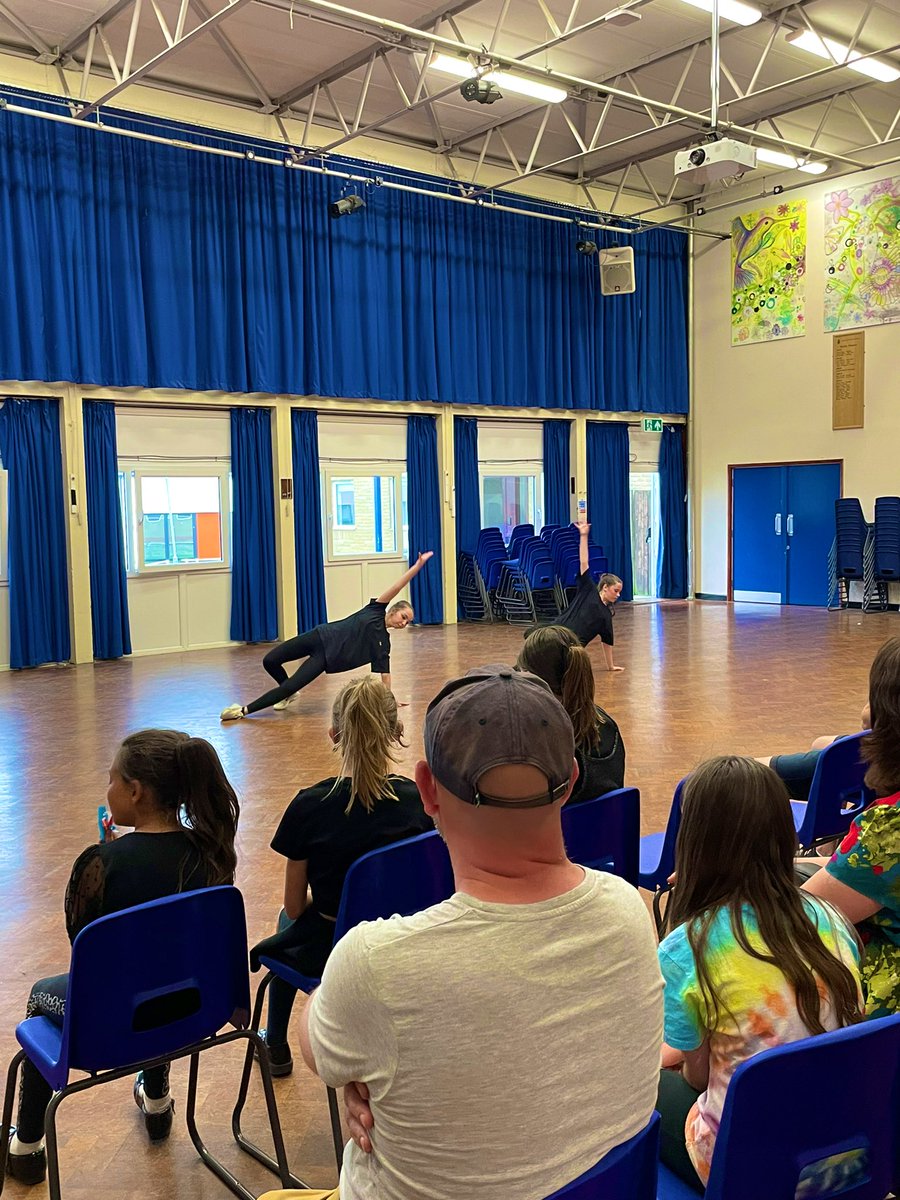 Blown away by the musical and dramatic talent <a href="/SRA_StAlbans/">Samuel Ryder Academy</a> Music Showcase the last two evenings. So lovely to see so many of year 8 shining and showing off their brilliance ⭐️