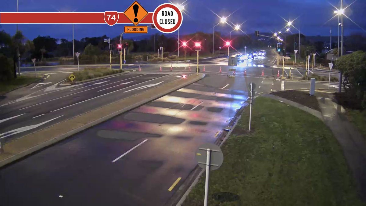 TransportChCh's tweet photo. SH74 ANZAC DR, BETWEEN PAGES RD AND WAINONI RD - FLOODING - ROAD CLOSED - WED 13 JUL, 7:30AM

SH74 Anzac Dr is currently CLOSED between Pages Rd and Wainoni Rd due to flooding. Motorists are advised to use an alternative route. ^JP https://t.co/9pcaISIaIi