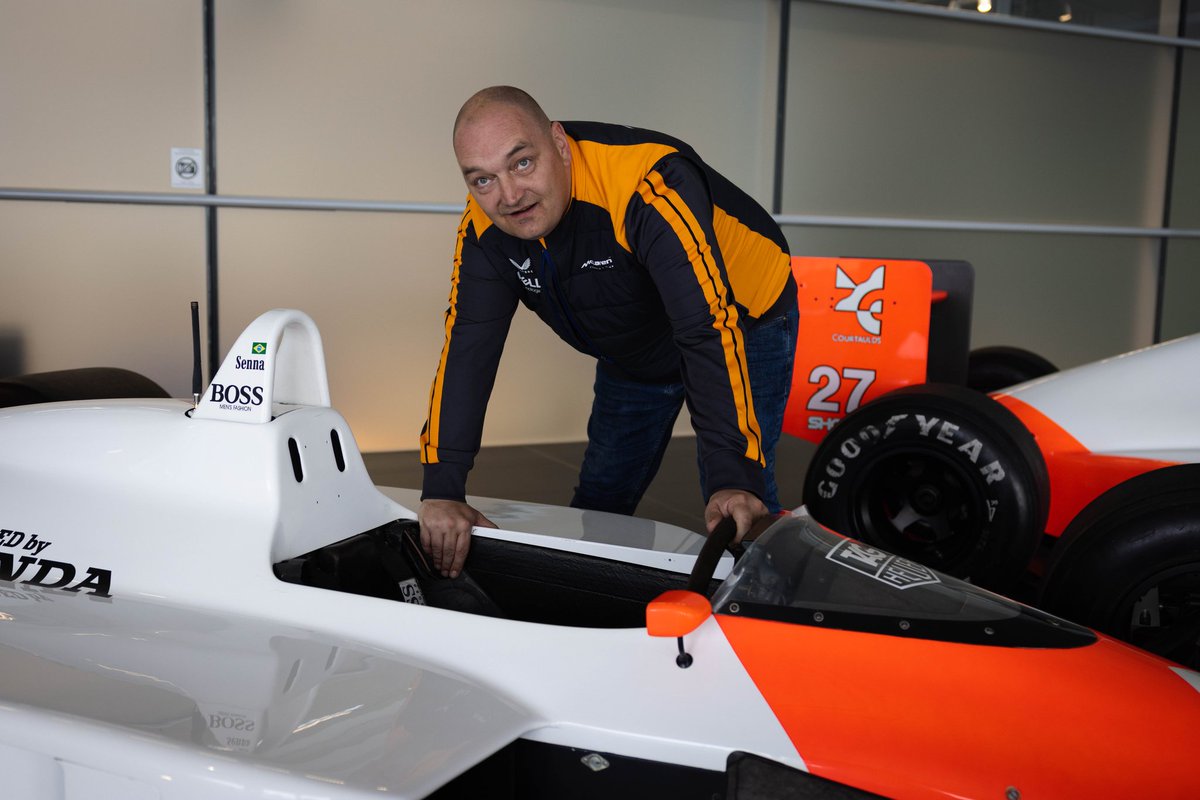 dburgersdijk's tweet photo. Mensen naar aanleiding van afgelopen #AustrianGP moet mij iets vanuit mijn 🧡❤️💙💚gezegd worden. Niet elke Max fan heeft geen respect voor andere teams of coureurs. Ikzelf groot Max fan maar ook al jaren lid van de @McLarenNLFans heb groot respect voor andere fans. #HetKanEcht https://t.co/r6ubDucEhJ