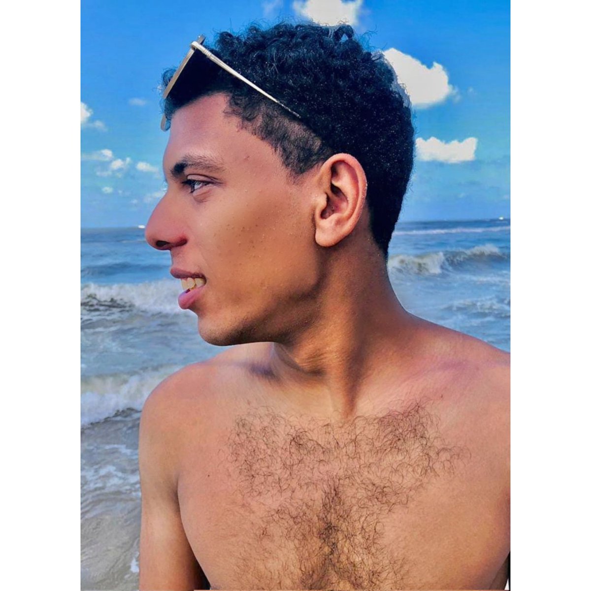 ورد علينا وع اللي باعنا.🤍