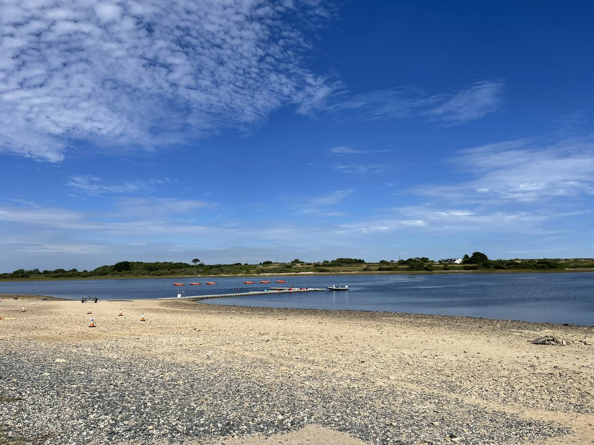 sgove21's tweet photo. Have loved paddleboarding on this visit to Cornwall. Early morning trip at Gylly Beach with @wepaddleboard #WeSUP & several sessions on @swlakes #StithiansLake. Both recommended. #summer #headspace https://t.co/QOLPri7hyS