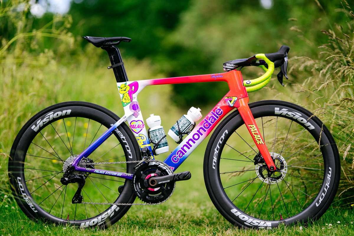 RideCannondale's tweet image. A closer look at the fastest bike of Stage 10🧐

📷 @a_gruber | @jeredgruber  

#SystemSix #TourdeFuture 
@MagnusCort @EFprocycling