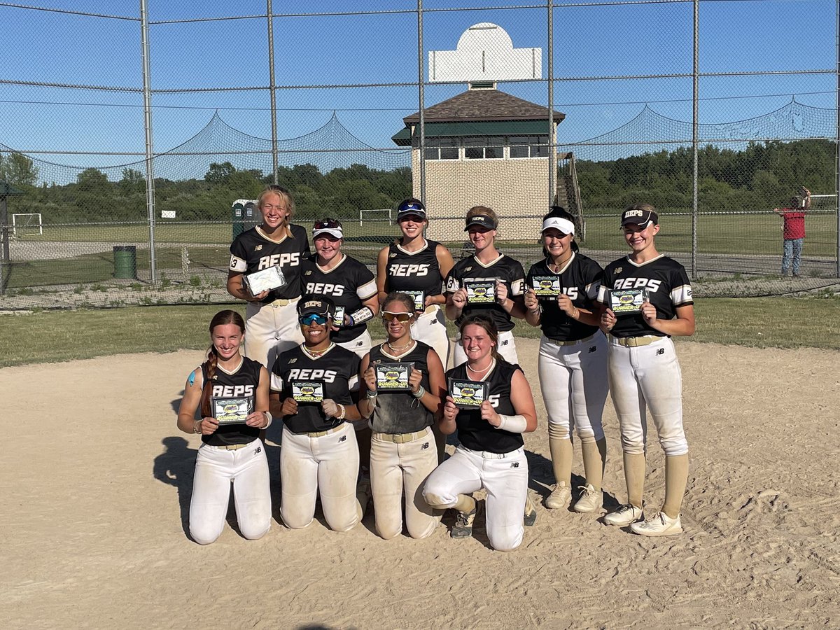 Reps 18u Black places 2nd at the War by the Shore!