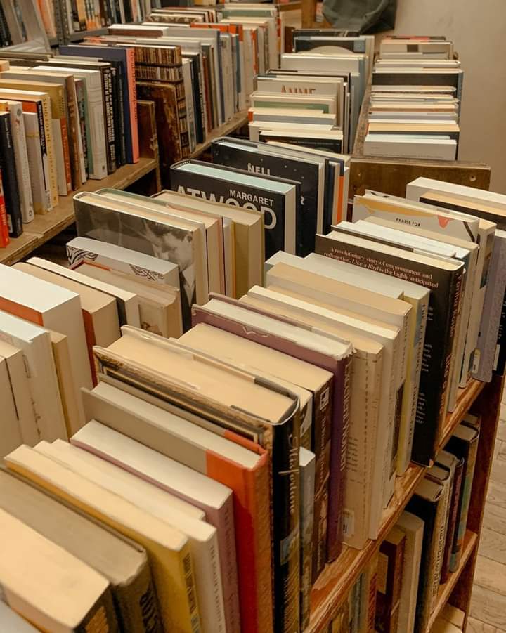 librofilos's tweet photo. La belleza de los libros https://t.co/1ddwHjxtb1