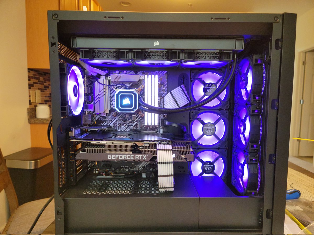 my_beard_better's tweet photo. @LinusTech Come at me bro.... 😂 https://t.co/Y7EROsdanS