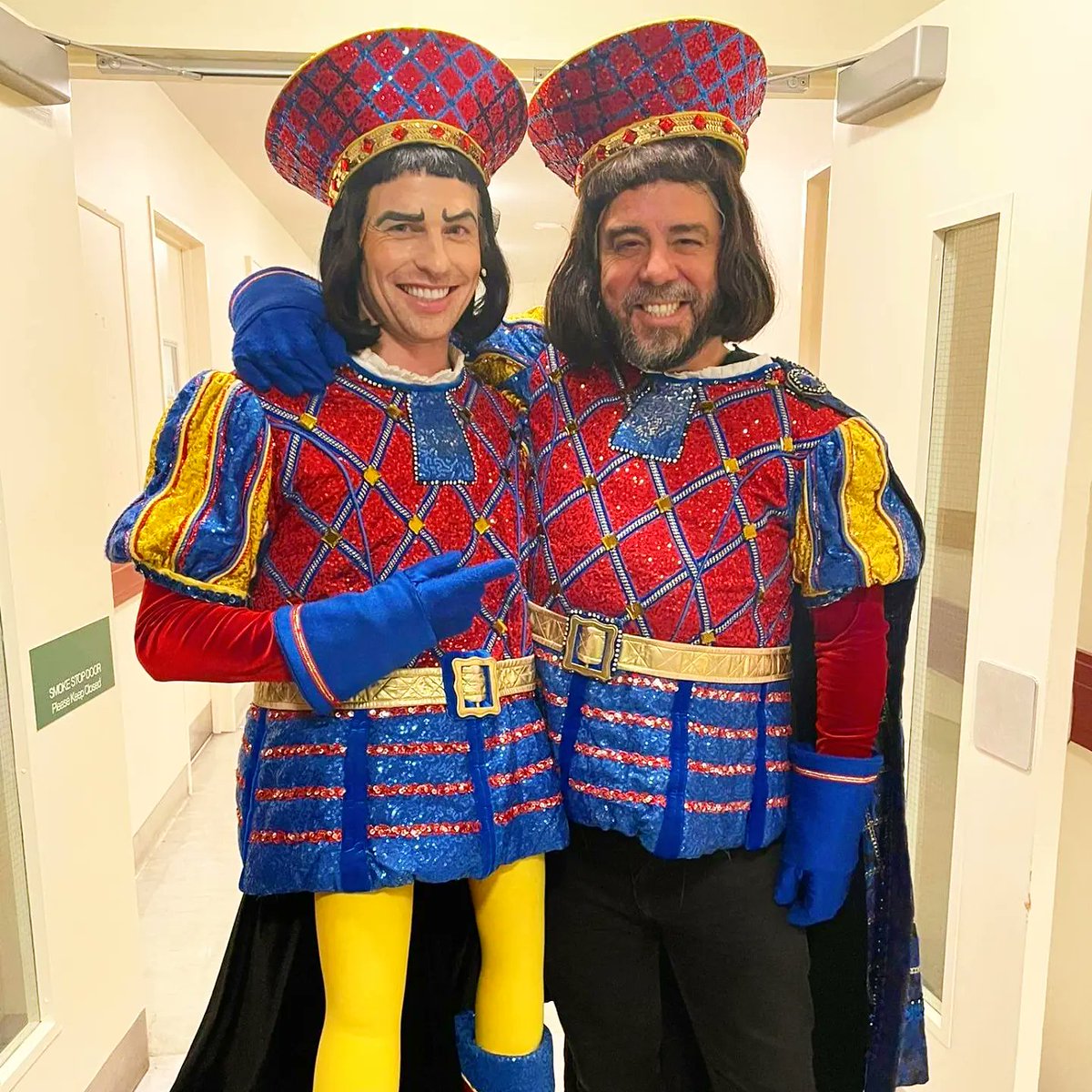NicKylemusic's tweet photo. Some Lord Farquaad fun with @benhurleycom #shreknztour https://t.co/itQVT9pcYG