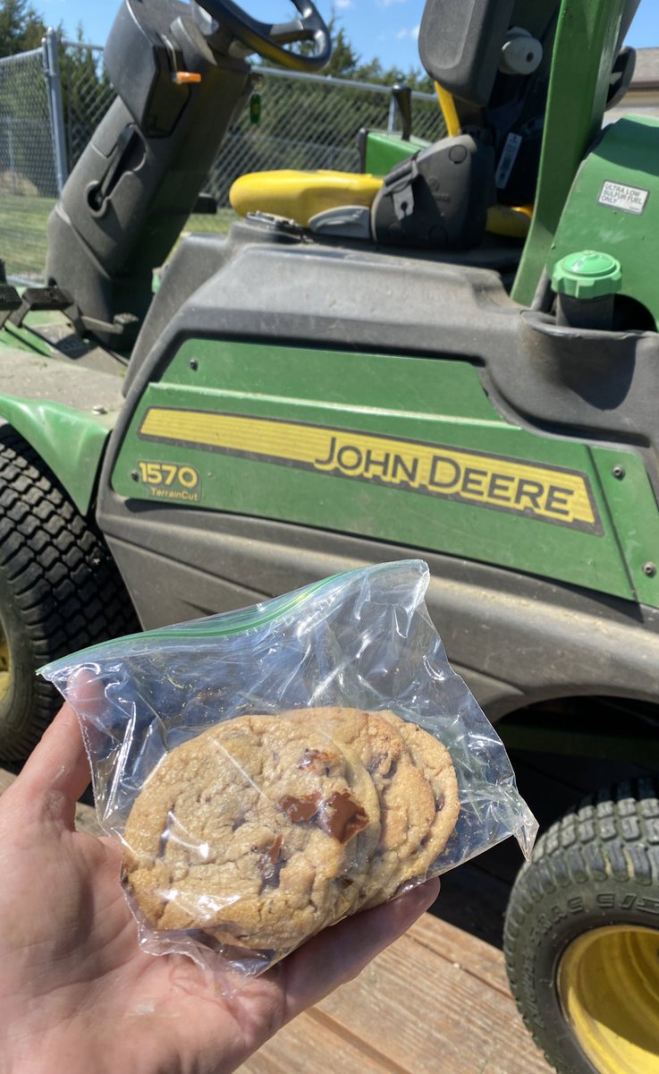Nothing makes a hot day of mowing and weed eating better than getting some chocolate chip cookies &amp; water from Andi! 
Thanks <a href="/BeckyFarris2/">Becky Farris</a> your cookies are always amazing!