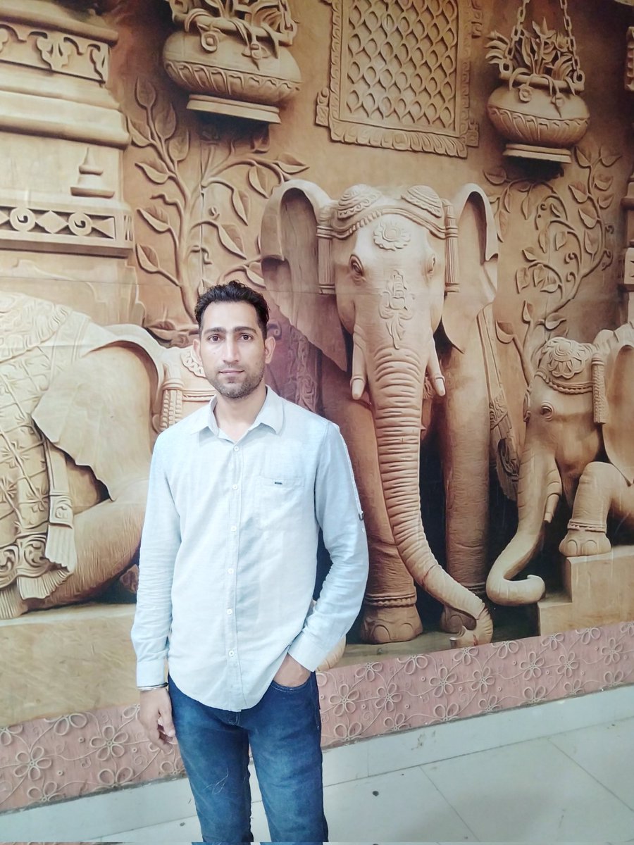 Sandeep07280455's tweet photo. 🙏🙏🙏🙏 https://t.co/h4B1J5so31
