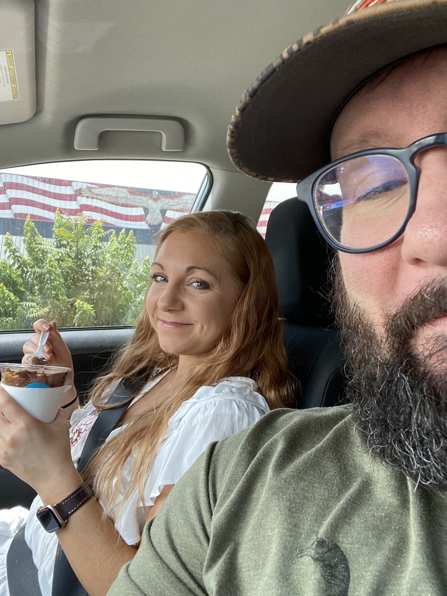 jesjefferson's tweet photo. My wife just ended her 16 hour hunger strike. She refused to eat anything since dinner yesterday when she found out I was taking her to @EatAndys today. https://t.co/i99ghNFjqh