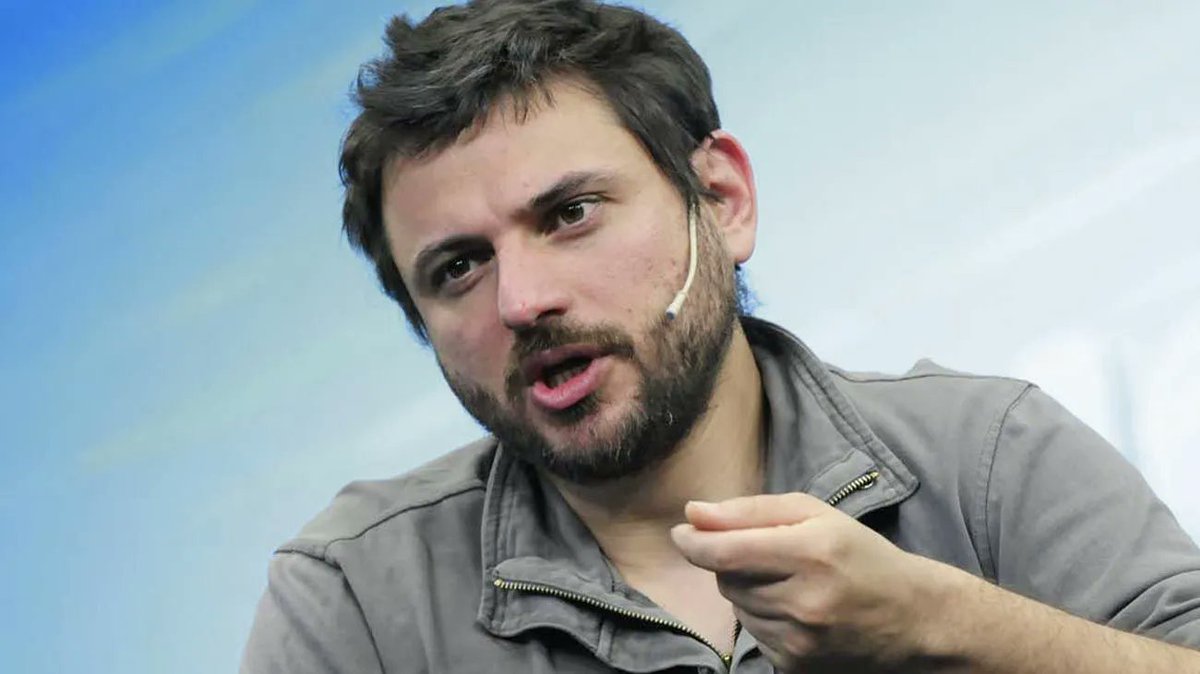horaciobernades's tweet photo. Sin perder tiempo, ante los anuncios para tocar el fondo de Batakis, Grabois anunció q los sectores de la economía popular inician plan de lucha.

Acá se cortó el hilo, si es q existe un peronismo de izquierda tiene q diferenciarse definitivamente de este gobierno antipopular... https://t.co/ZTaDtDZZ53