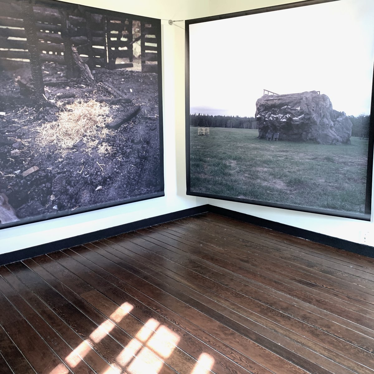 Tune in to <a href="/ckuaradio/">CKUA Radio</a> (93.7 FM) at 5:45 pm today to hear Stacey Watson discussing her exhibition 'Paper Moon', currently exhibiting in our Tower Gallery!

#yycarts #staceywatson #photography #leightonartcentre