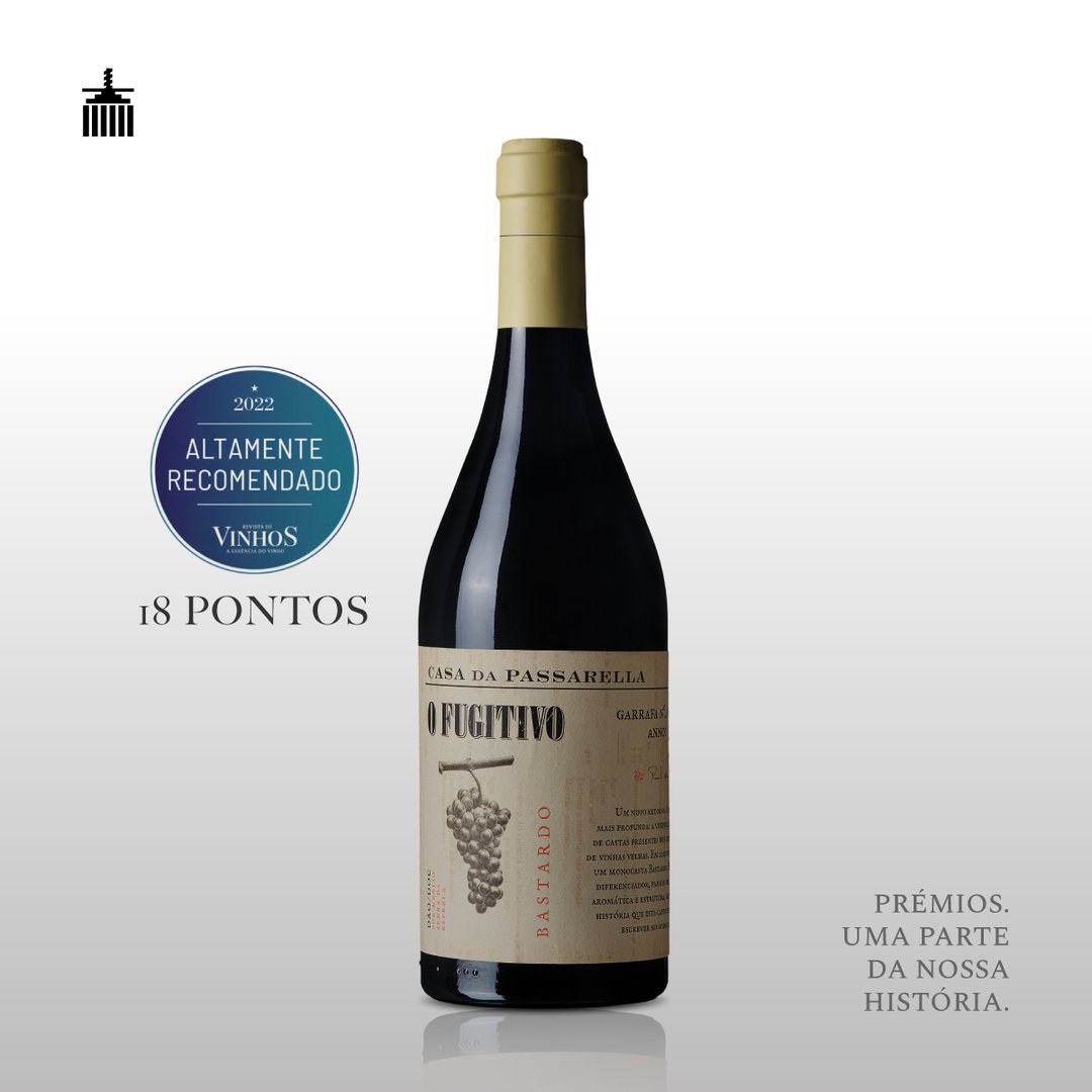 casapassarella's tweet photo. Um hectare e meio de vinha da casta Bastardo dá origem a um fugitivo que vai na sua terceira fuga. O Bastardo é Altamente Recomendado pela @revistadevinhos

#wine #daowinelovers #vinho #winesofportugal #DOCdão #daowines #altamenterecomendado #revistadevinhos #vinhostwitter https://t.co/xohO4buFC9